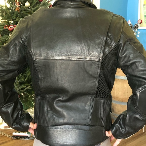 🎉Host Pick🎉 Men’s Black Leather with Mesh Vented Motorcycle Jacket Size 38 - Picture 13 of 13